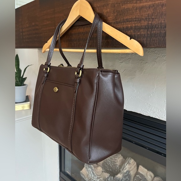 Coach Peyton Crossgrain Leather Double-Zip Tote F25569 | Brown Leather - Picture 10 of 13